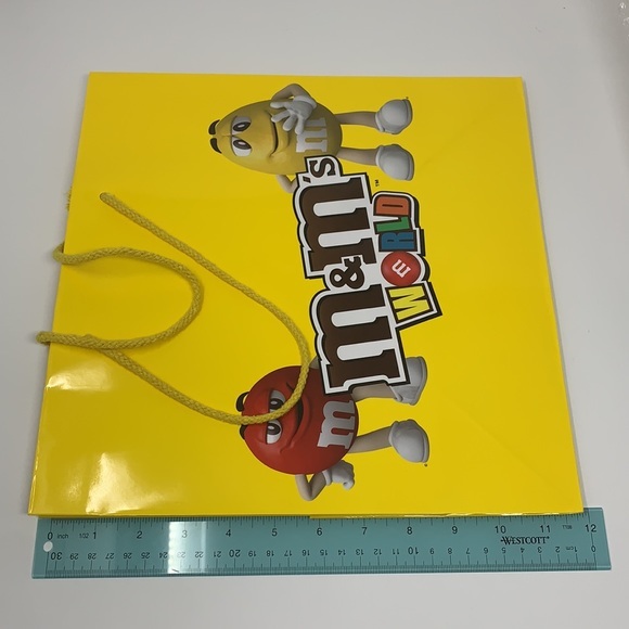 5 M&M’s World medium paper bags for party favors used - Picture 7 of 16